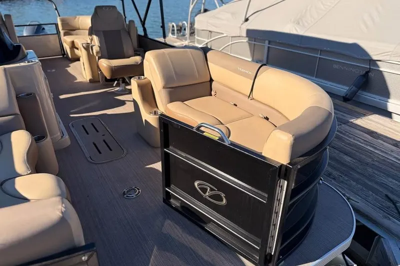 Slide: The Image of 2023 Veranda Relax VR22RC pontoon boat with luxurious seating and modern design. - 6
