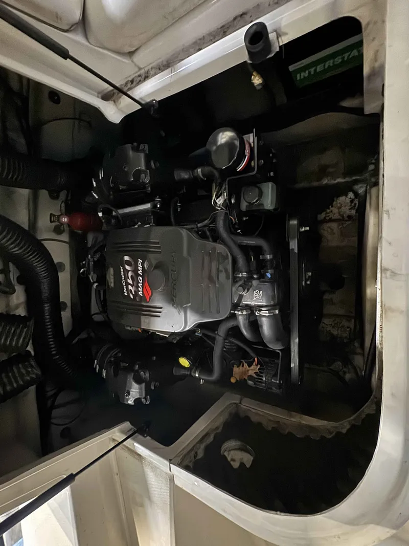 Slide: The Image of Sea Ray 240 Sundeck 2008 - 11