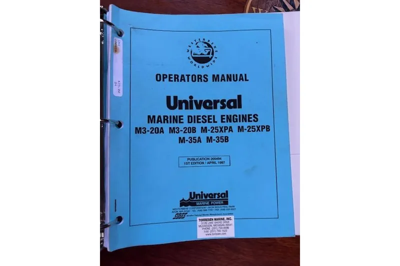 Slide: The Image of Operators manual for Universal marine diesel engines, blue cover, Catalina 36 MK I, 1986. - 40