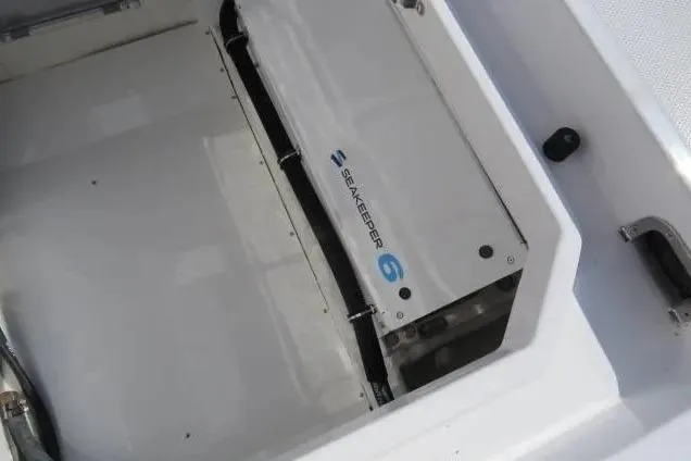 Slide: The Image of 2024 HCB 53 Suenos RXV featuring Seakeeper 6 stabilization system. - 29