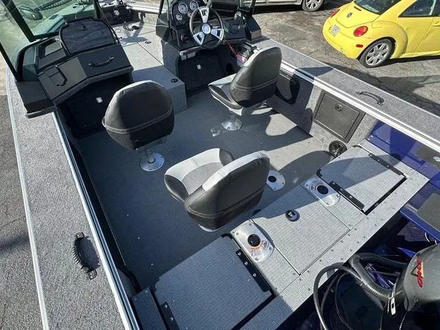 Slide: The Image of G3 Angler V1850 SF 2025 - 4