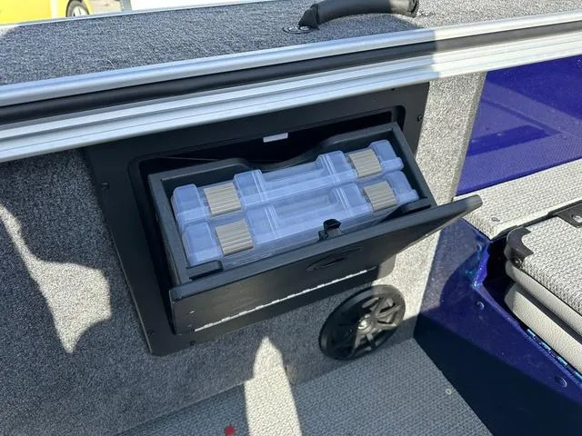 Slide: The Image of G3 Angler V1850 SF 2025 - 6