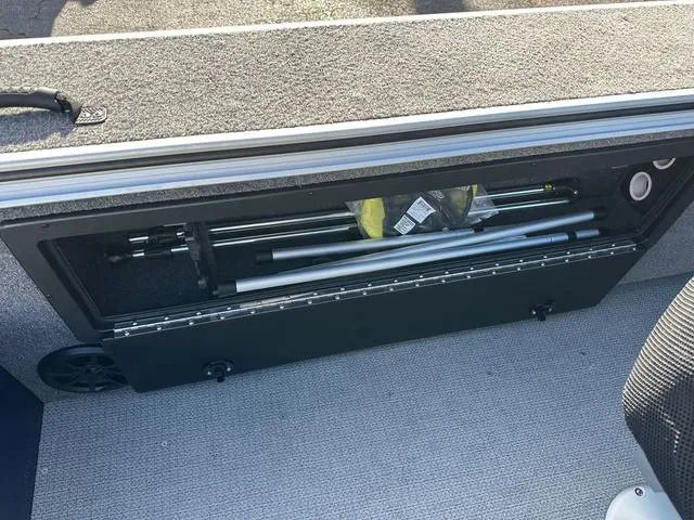 Slide: The Image of G3 Angler V1850 SF 2025 - 7