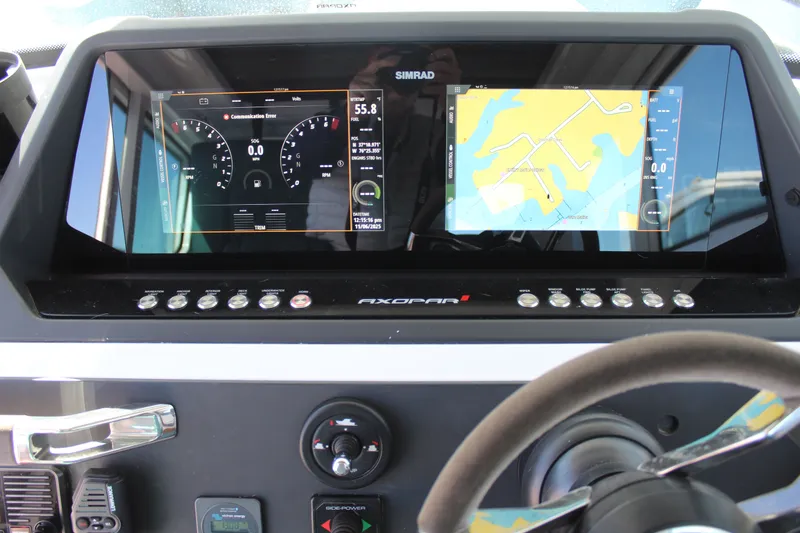 Slide: The Image of Axopar Aft Cabin 2022 - 12