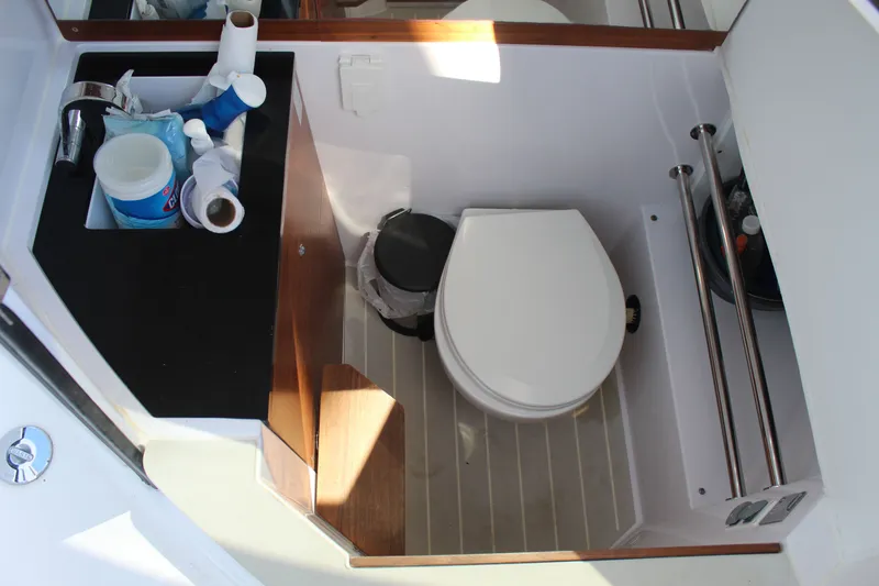 Slide: The Image of Axopar Aft Cabin 2022 - 25