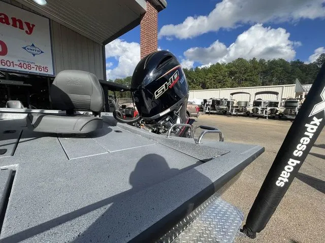 Slide: The Image of Xpress H22B 2026 - 24