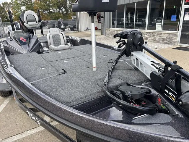 Slide: The Image of Bass Cat Cougar FTD SP 2026 - 13