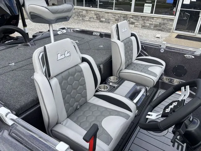 Slide: The Image of Bass Cat Cougar FTD SP 2026 - 9