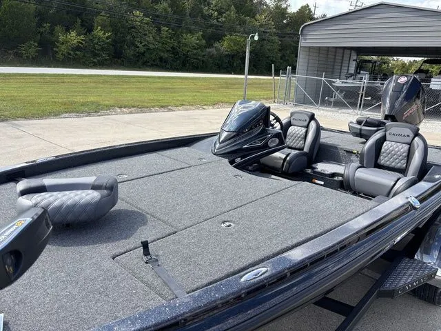 Slide: The Image of Caymas CX 21 PRO 2026 - 14