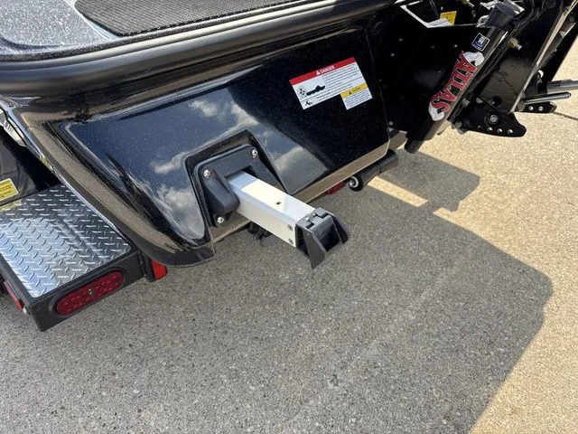 Slide: The Image of Caymas CX 21 PRO 2026 - 21