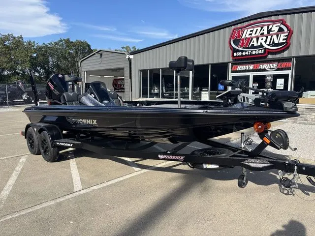 Slide: The Image of Phoenix Bass Boat 721 ZXL 2026 - 10