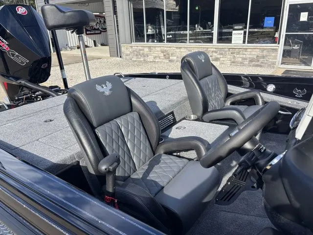 Slide: The Image of Phoenix Bass Boat 721 ZXL 2026 - 8