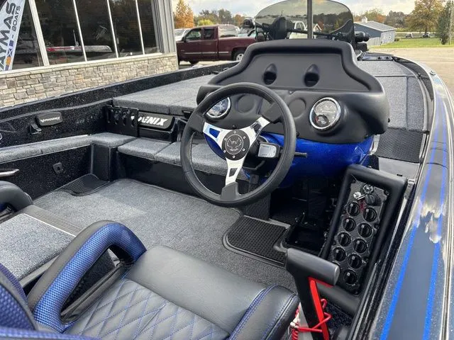 Slide: The Image of Phoenix Bass Boat 721 ZXL 2026 - 7