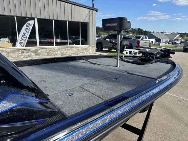 Slide: The Image of Phoenix Bass Boat 921 Elite X 2026 - 9