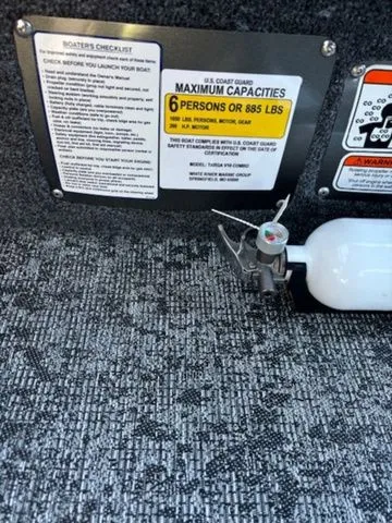 Slide: The Image of Tracker Targa V-18 Combo 2026 - 8