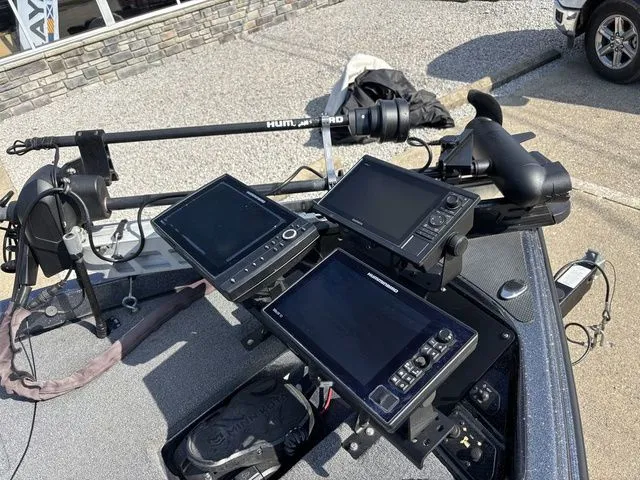 Slide: The Image of Phoenix Bass Boat 20phx 2021 - 13