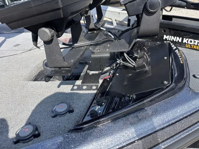 Slide: The Image of Phoenix Bass Boat 20phx 2021 - 14