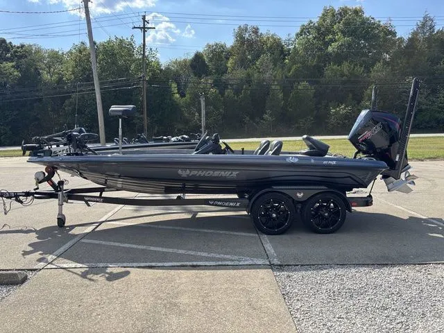 Slide: The Image of Phoenix Bass Boat 20phx 2021 - 23