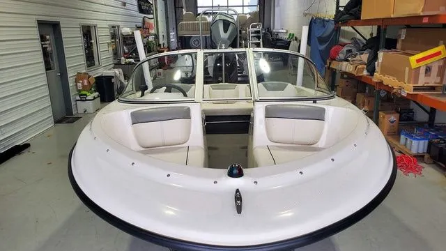 Slide: The Image of Bayliner 160 Bowrider 2013 - 6