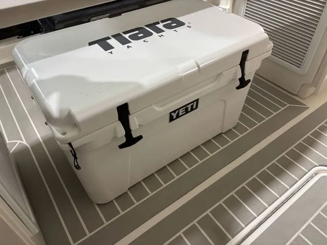 Slide: The Image of Tiara 43LS 2022 - 17