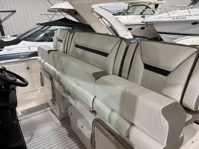 Slide: The Image of Tiara 43LS 2022 - 18