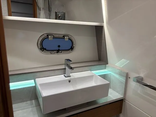 Slide: The Image of Tiara 43LS 2022 - 29