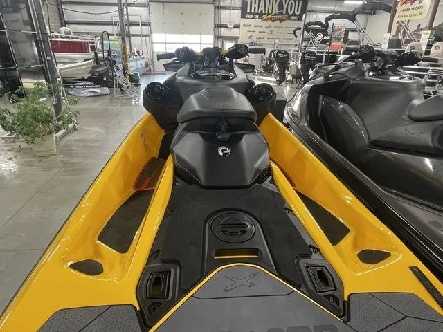 Slide: The Image of Sea-Doo RXP-X 300 IBR Millenium Yellow 2022 - 11