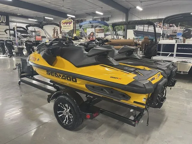 Slide: The Image of Sea-Doo RXP-X 300 IBR Millenium Yellow 2022 - 3