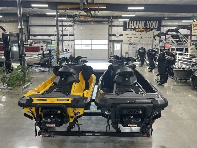 Slide: The Image of Sea-Doo RXP-X 300 Ibr Premium Triple Black 2022 - 6