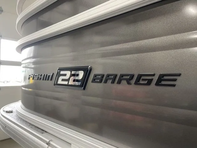 Slide: The Image of Sun Tracker Fishin' Barge 22 XP3 2026 - 8