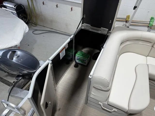 Slide: The Image of Bennington 21 SL 2017 - 18