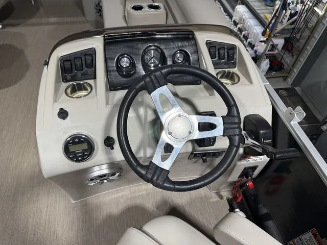 Slide: The Image of Bennington 21 SL 2017 - 13