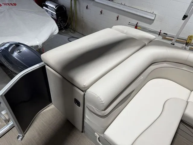 Slide: The Image of Bennington 21 SL 2017 - 17