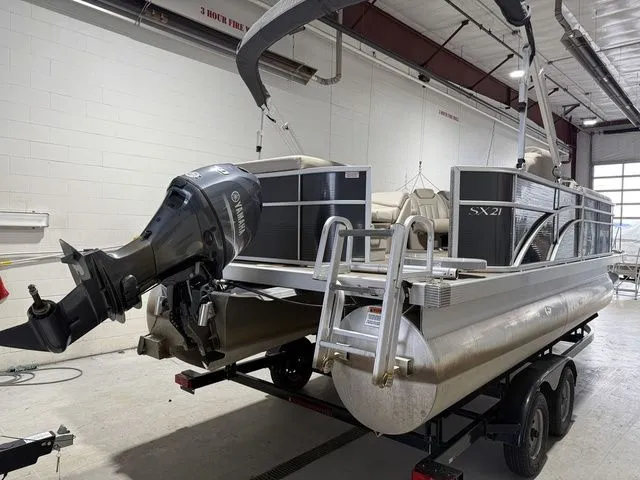 Slide: The Image of Bennington 21 SL 2017 - 5