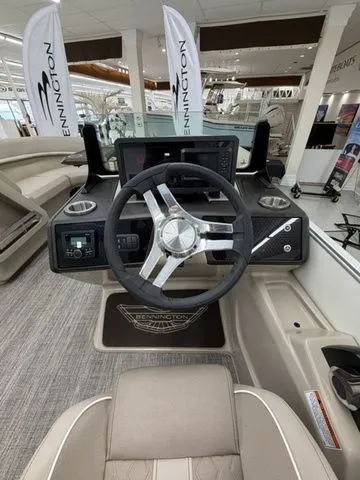 Slide: The Image of Bennington M Swingback 22 MSB 2026 - 22