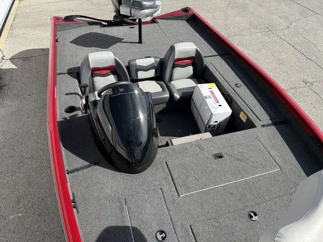 Slide: The Image of Lowe Stinger 178 2019 - 18