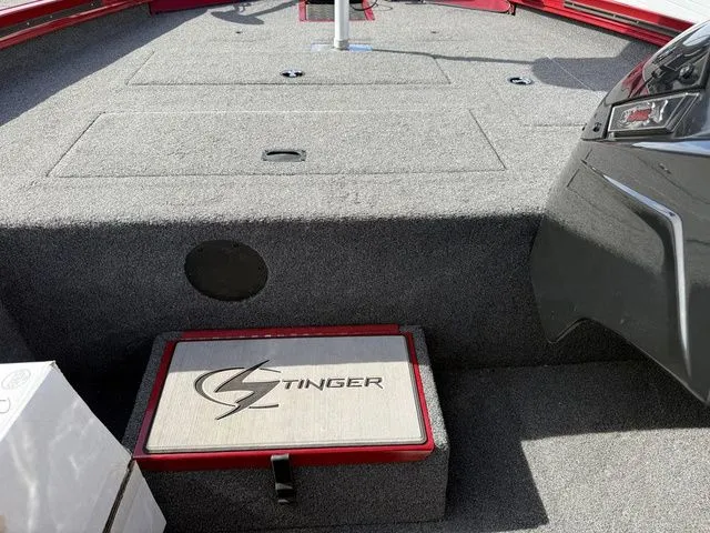 Slide: The Image of Lowe Stinger 178 2019 - 22