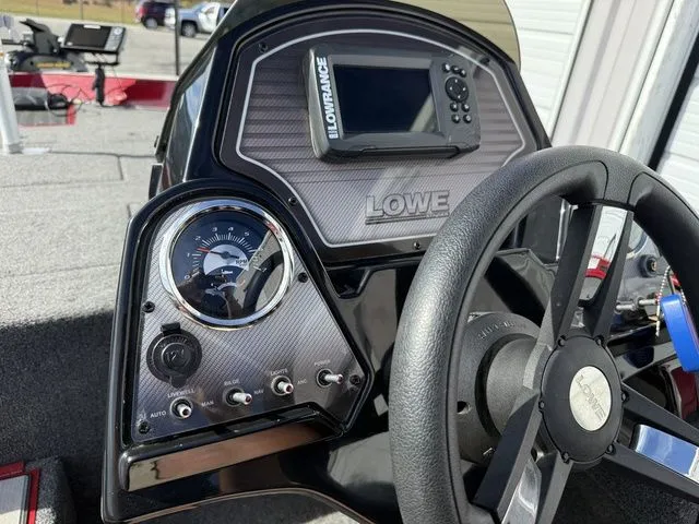 Slide: The Image of Lowe Stinger 178 2019 - 24