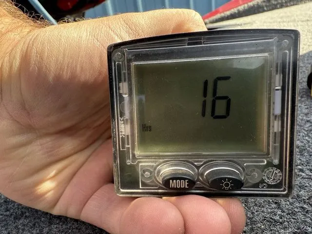 Slide: The Image of Lowe Stinger 178 2019 - 6