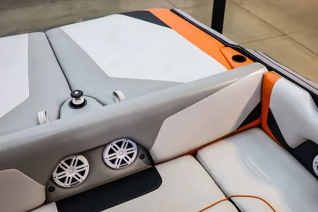 Slide: The Image of Axis Wake Research T22 2014 - 18