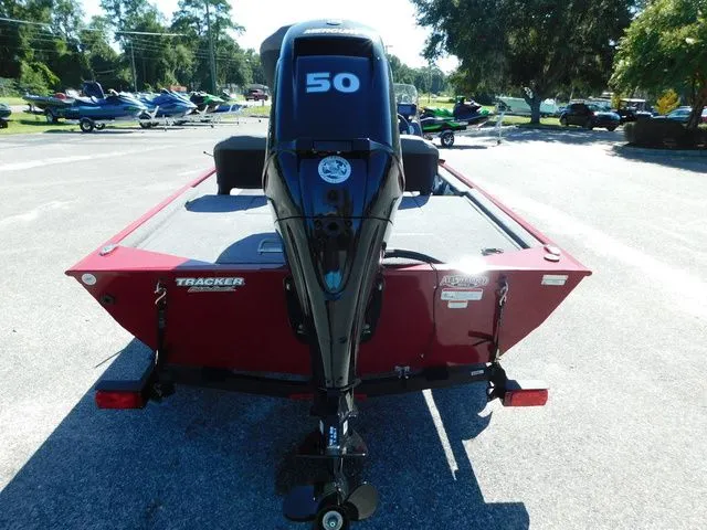 Slide: The Image of Tracker Bass Tracker Classic XL 2024 - 8