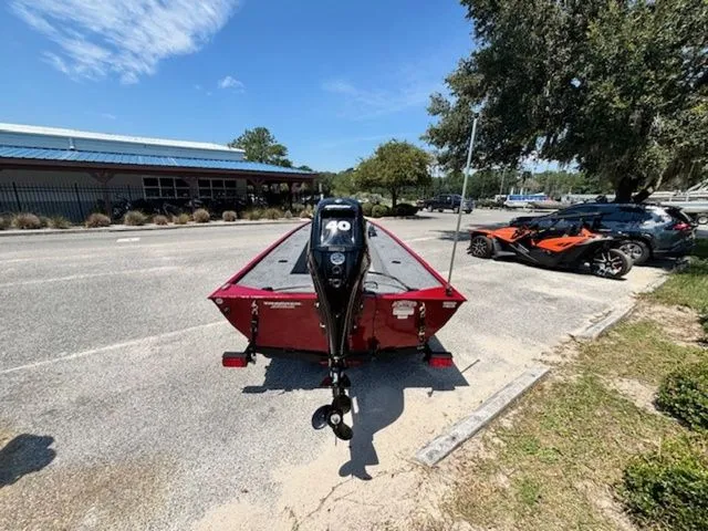 Slide: The Image of Tracker Panfish 17 2025 - 7