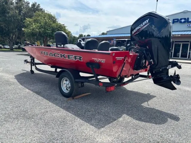 Slide: The Image of Tracker Pro Team 175 Crappie Edition 2026 - 6