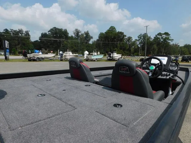 Slide: The Image of Ranger RT178C 2024 - 6