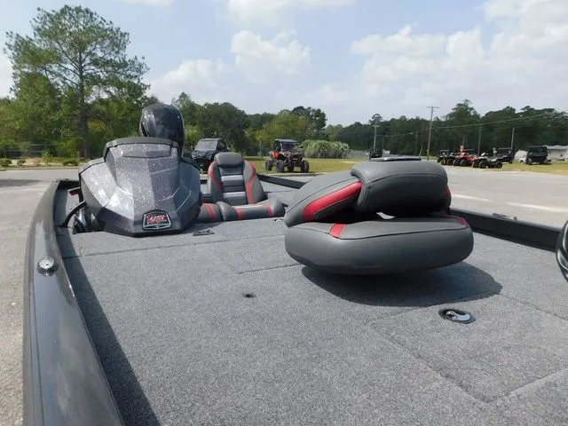 Slide: The Image of Ranger RT178C 2024 - 8