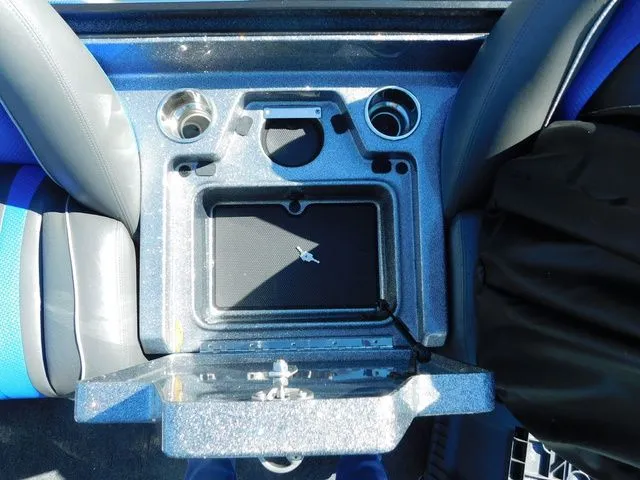 Slide: The Image of Ranger Z518 2024 - 11