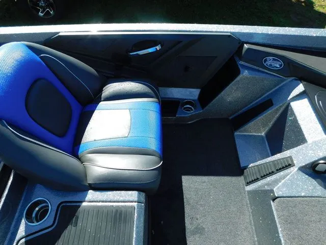 Slide: The Image of Ranger Z518 2024 - 18