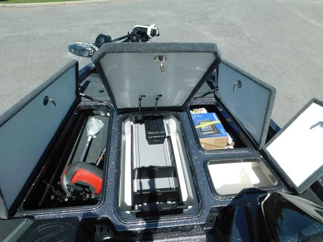 Slide: The Image of Ranger Z519 2024 - 18