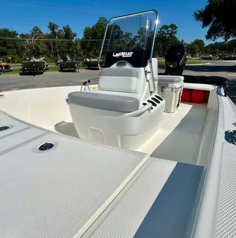 Slide: The Image of Mako Pro Skiff 15 CC 2026 - 10