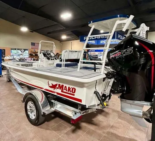 Slide: The Image of Mako 18 Pro Skiff Patriot Edition 2026 - 8